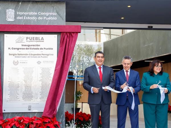 Inaugura Sergio Salomón nueva sede de Congreso del estado de Puebla